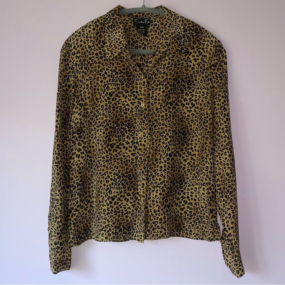 ColorFx Silk Leopard Print Button-Up Shirt Size M Long Sleeve Mob Wife